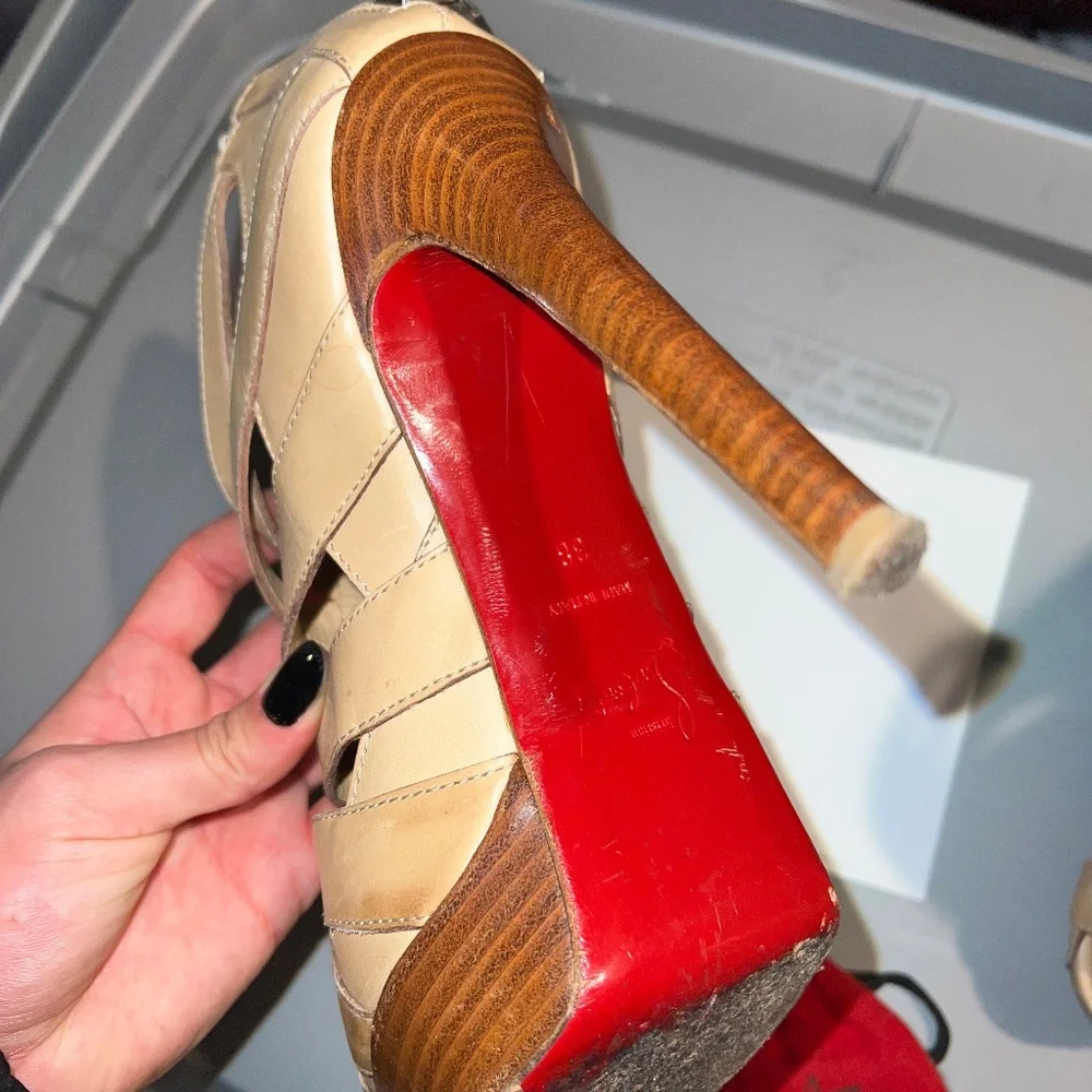 Christian Louboutin heels - Picture 6 of 15